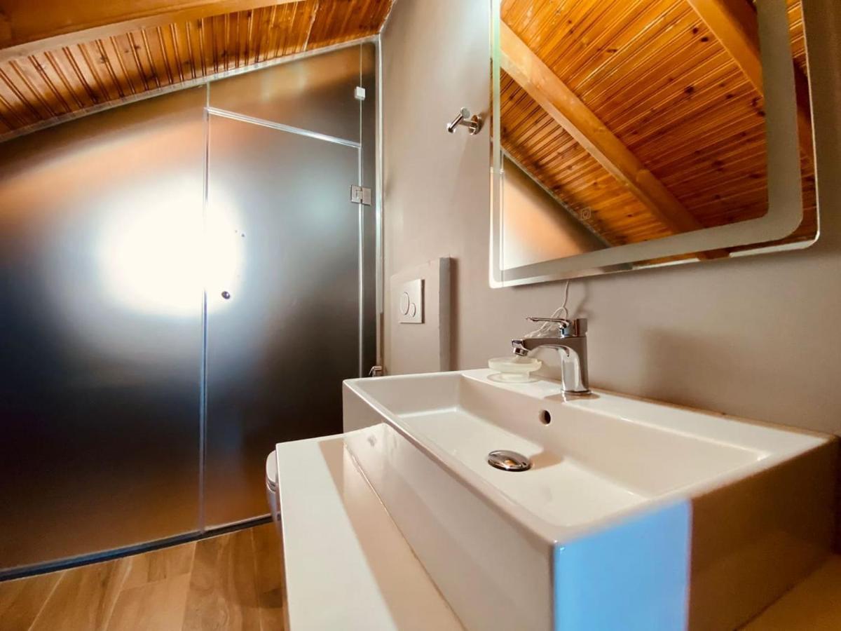 Wild Villa Apartments Sarande Ngoại thất bức ảnh