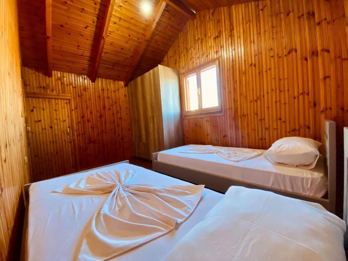 Wild Villa Apartments Sarande Ngoại thất bức ảnh